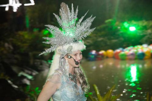 Abertura Oficial XXV Natal em IndaialEspetáculo ” Natal Encantado” com a soprano Paula Tessarolo, Pianista Helder Cadoree Orquestra de Câmara de Indaial;